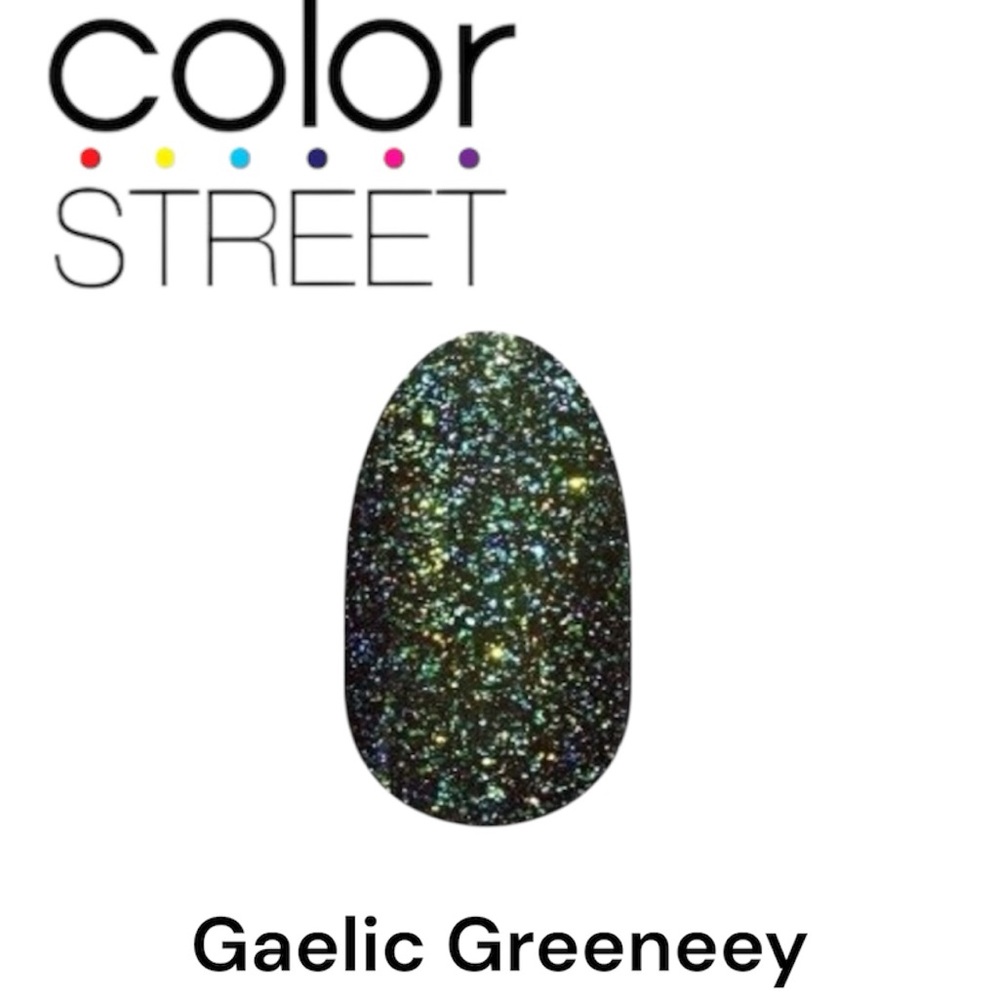 3 FOR $35: COLOR STREET Nail Strips - Gaelic Greenery